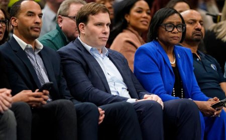 Dallas Mavericks Owners Respond To Reports: ‘The Team Is Not For Sale’