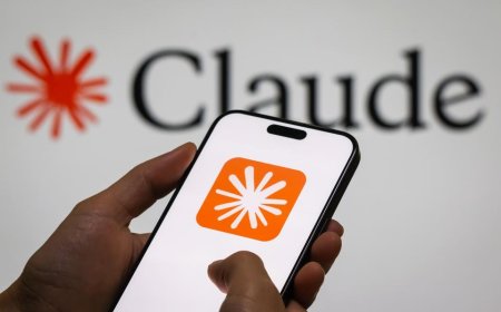 Claude Outage Reports Briefly Surge—Users Report Issues With Chat Function