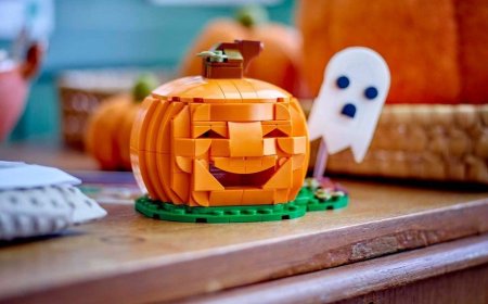 The LEGO Halloween Pumpkin Set Is Nearly Half Off and Comes With a Light Up Brick